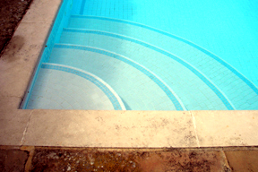 Swimming pool cleaning